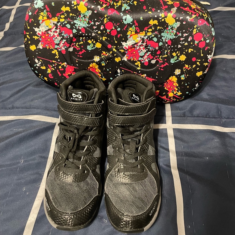Nfinity Beast Mid-Top Cheer Shoe